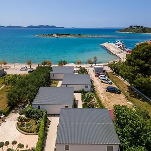 Dom wakacyjny Rasin Mobile Homes, Pakoštane