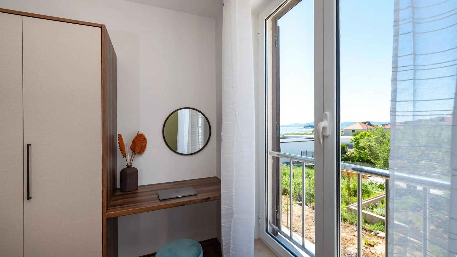 Apartments Villa Sanmarino Pakostane